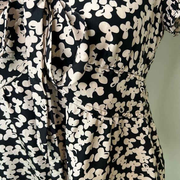 Marc Jacobs silk short sleeve floral print black cream/pink blouse  size 4 - Picture 5 of 10